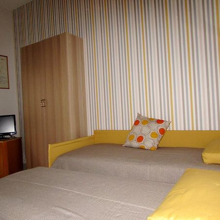 Dimora Nini Villa Napoli Bagian luar foto